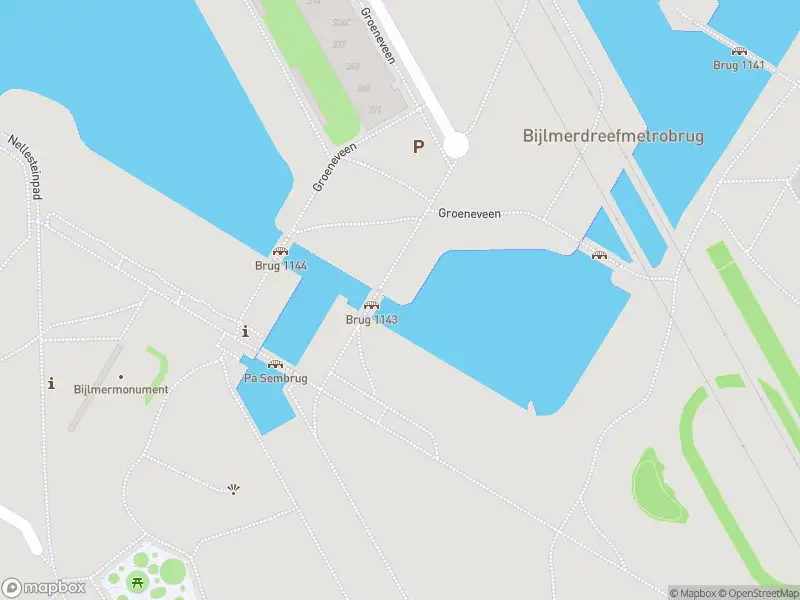 Ambulance met grote spoed naar de 's-Gravendijkdreef in Amsterdam