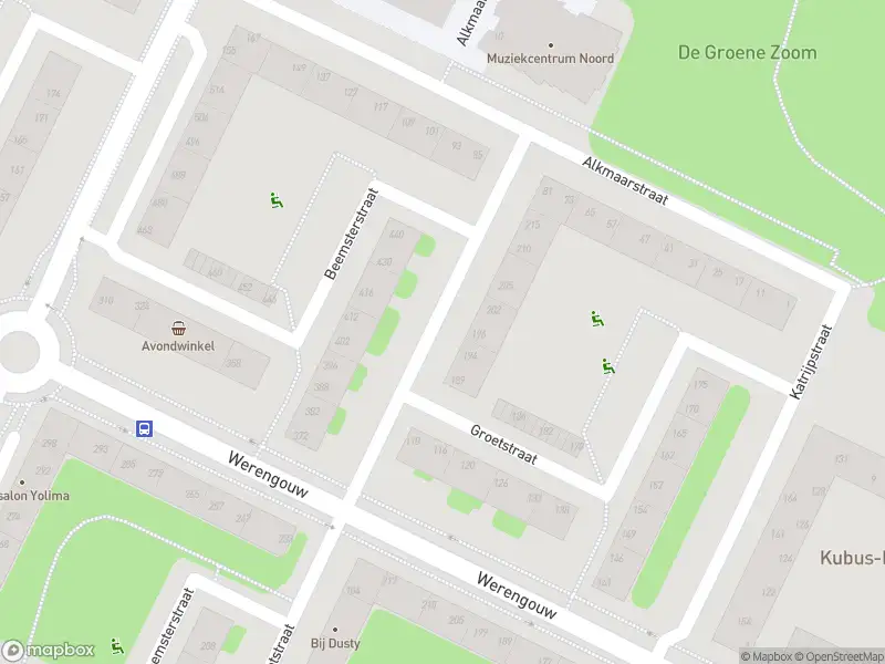 Ambulance met grote spoed naar de Waterlandplein in Amsterdam