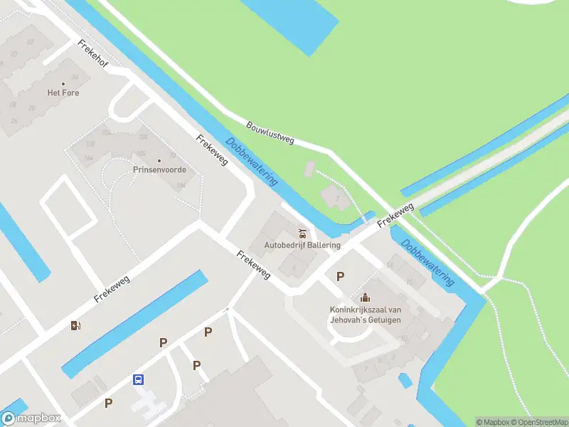 Ambulance met grote spoed naar de Frekeweg in Leidschendam