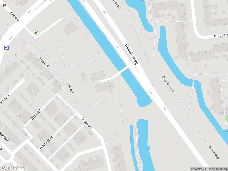 Ambulance met grote spoed naar de Watermanweg in Rotterdam