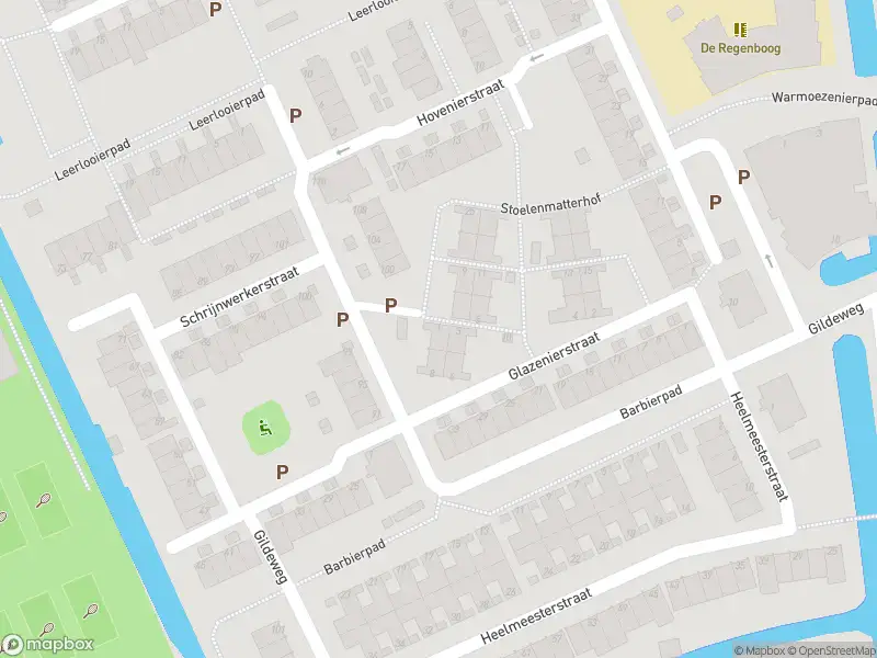 Ambulance met grote spoed naar de Stoelenmatterhof in Schiedam