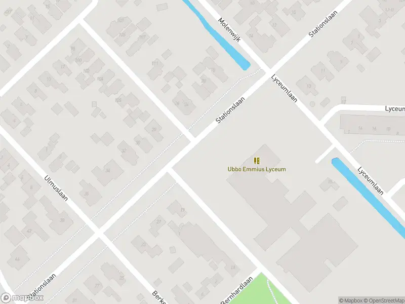 Brandweer met grote spoed naar de Lyceumlaan in Stadskanaal vanwege middelgrote brand
