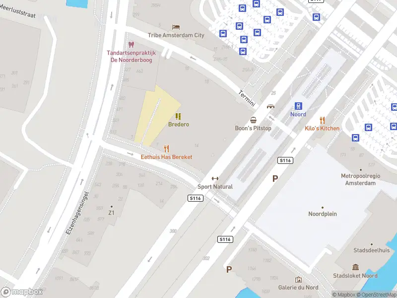 Brandweer met gepaste spoed naar de Gare du Nord in Amsterdam