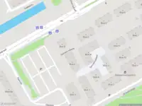 Ambulance met grote spoed naar de Dennenrodepad in Amsterdam