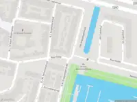 Ambulance met grote spoed naar de H.M. Kraaijvangerstraat in Amsterdam