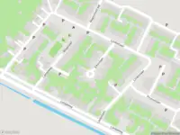 Ambulance met grote spoed naar de Lindenlaan in Ooltgensplaat