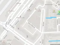 Ambulance met grote spoed naar de Stationsplein in Leiden