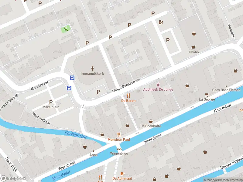 Ambulance met gepaste spoed naar de Nieuwe Kerkstraat in Maassluis
