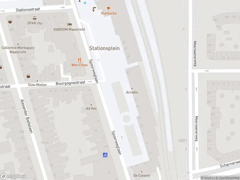 Brandweer met gepaste spoed naar de Stationsplein in Maastricht
