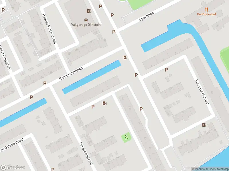 Ambulance met gepaste spoed naar de Ruysdaelstraat in Maassluis