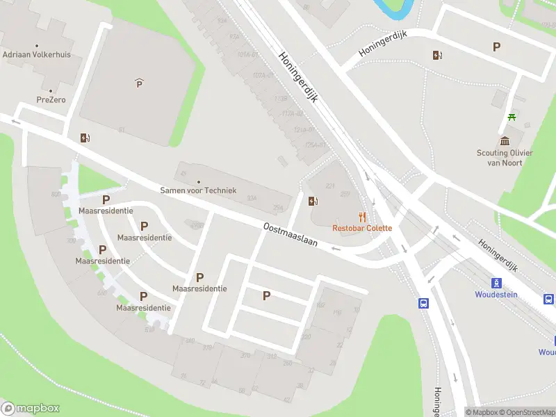 Ambulance met gepaste spoed naar de Oostmaaslaan in Rotterdam
