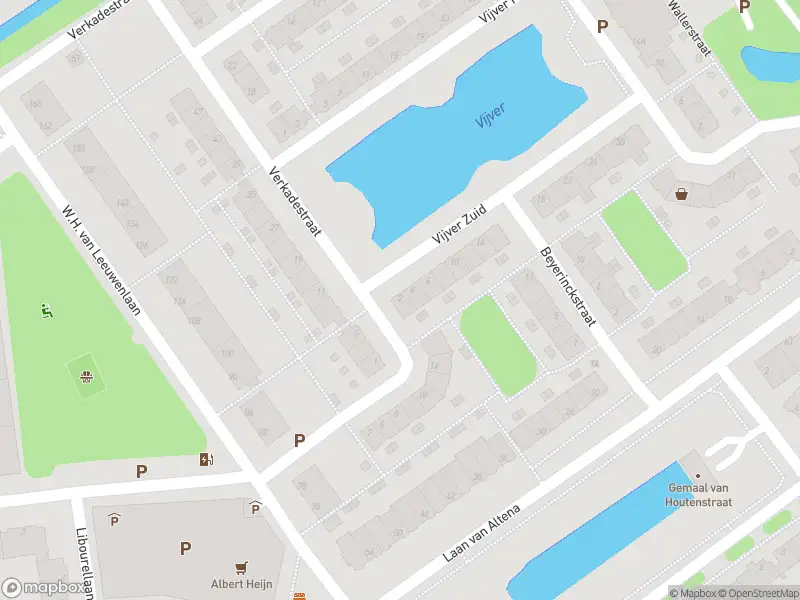 Ambulance met grote spoed naar de Vijver Zuid in Delft