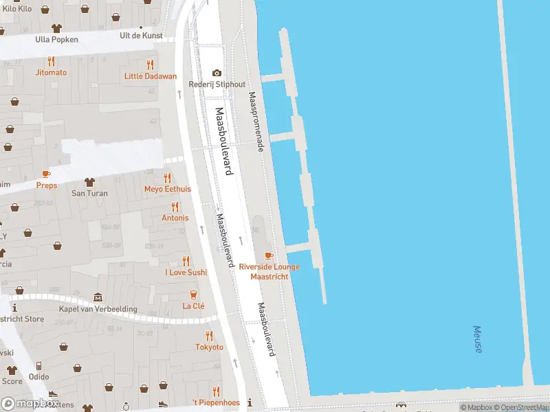 Politie naar de Maasboulevard in Maastricht vanwege aanrijding met letsel