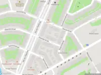Ambulance met grote spoed naar de Buiksloterweg in Amsterdam