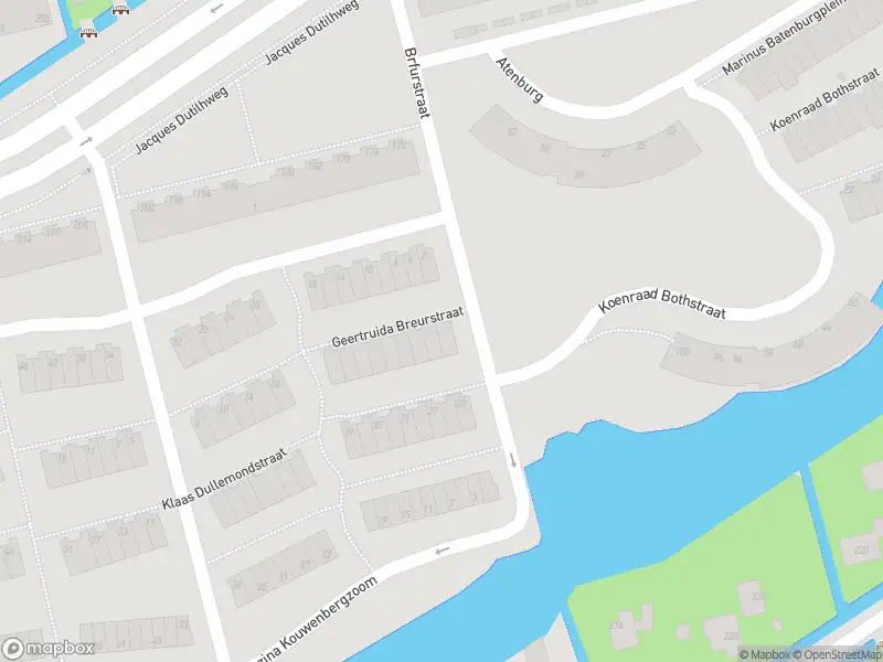 Ambulance met gepaste spoed naar de Geertruida Breurstraat in Rotterdam