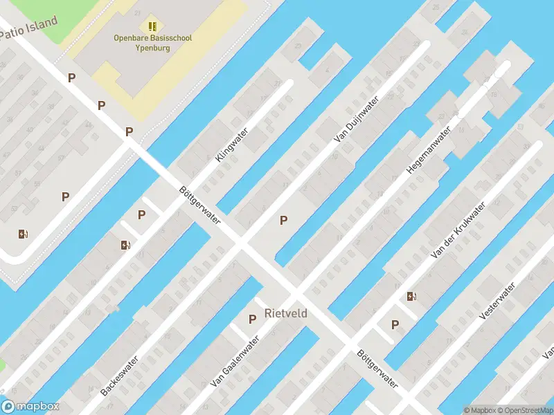 Ambulance met gepaste spoed naar de Van Duijnwater in 's-Gravenhage