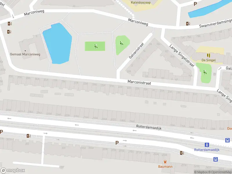 Ambulance met gepaste spoed naar de Marconistraat in Schiedam