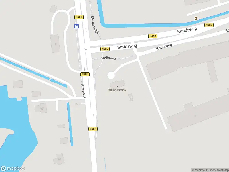 Brandweer met grote spoed naar de Smitsweg in Klaaswaal vanwege reanimatie