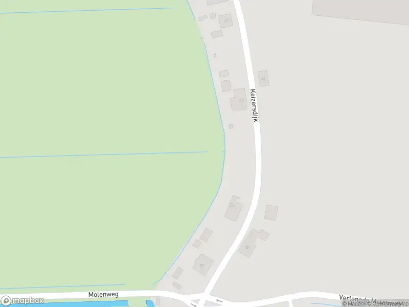Ambulance met gepaste spoed naar de Keizersdijk in Strijen