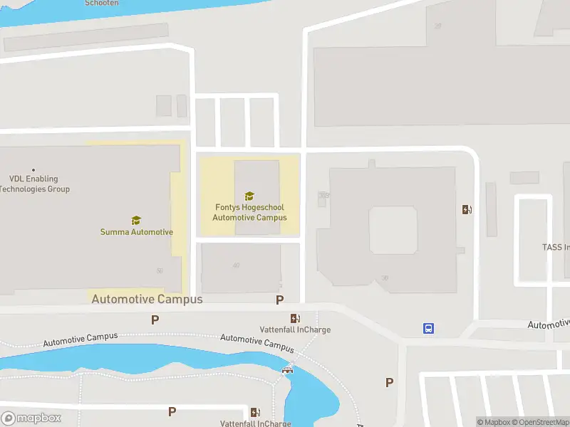 Brandweer met gepaste spoed naar de Automotive Campus in Helmond vanwege een liftopsluiting