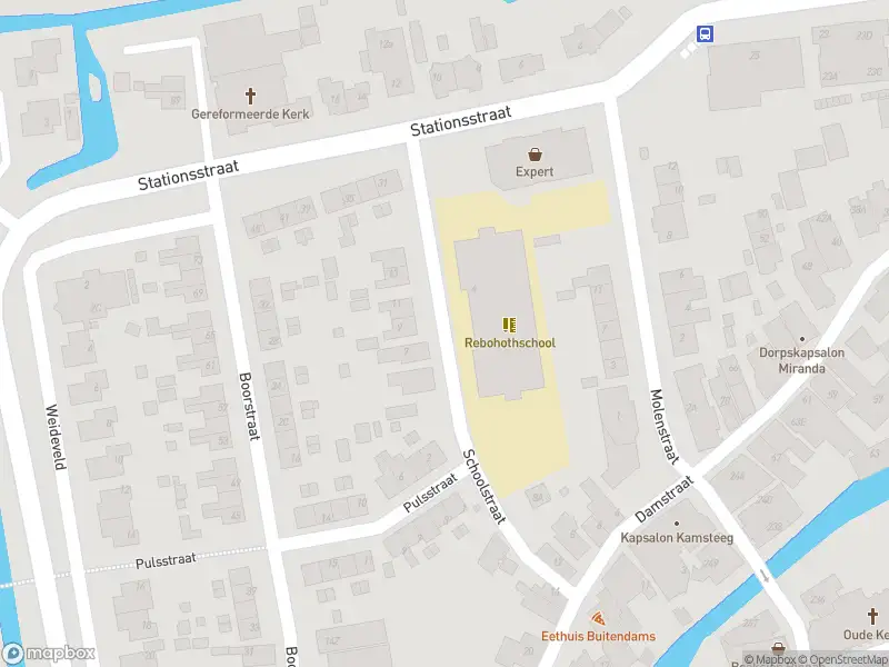 Ambulance met gepaste spoed naar de Schoolstraat in Hardinxveld-Giessendam