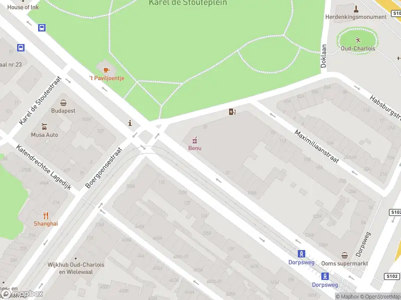 Ambulance met gepaste spoed naar de Wolphaertsbocht in Rotterdam