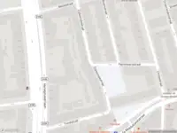 Ambulance met grote spoed naar de Zijdewindestraat in Rotterdam