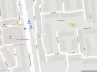 Ambulance met grote spoed naar de Tjalk in Schiedam