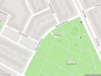 Ambulance met gepaste spoed naar de Mercuriusstraat in Haarlem