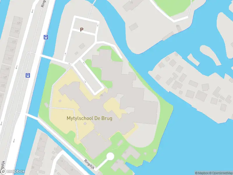 Ambulance naar de Ringdijk in Rotterdam