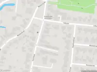 Ambulance met grote spoed naar de Plutostraat in Oudorp