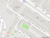 Ambulance met gepaste spoed naar de Parallelweg in Rotterdam