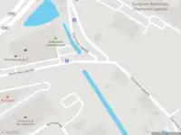 Ambulance met grote spoed naar de Charloisse Lagedijk in Rotterdam