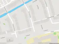 Ambulance met grote spoed naar de Ruiseveenpad in Amsterdam