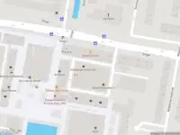 Ambulance met gepaste spoed naar de Stavenissestraat in Rotterdam