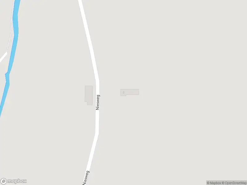 Brandweer met grote spoed naar de Niesweg in Hegelsom vanwege gebouwbrand