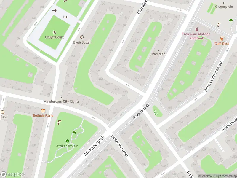 Ambulance met grote spoed naar de Danie Theronstraat in Amsterdam