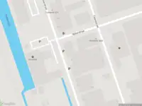 Ambulance met grote spoed naar de Fokkerstraat in Schiedam