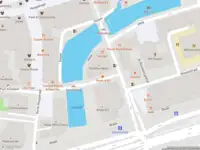 Ambulance met grote spoed naar de Vissersdijk in Rotterdam
