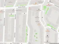 Ambulance met grote spoed naar de Schinkelstraat in Rotterdam