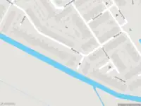Ambulance met grote spoed naar de Raaigras in Spijkenisse
