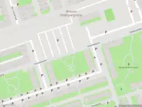 Ambulance met grote spoed naar de Hoekenespad in Amsterdam