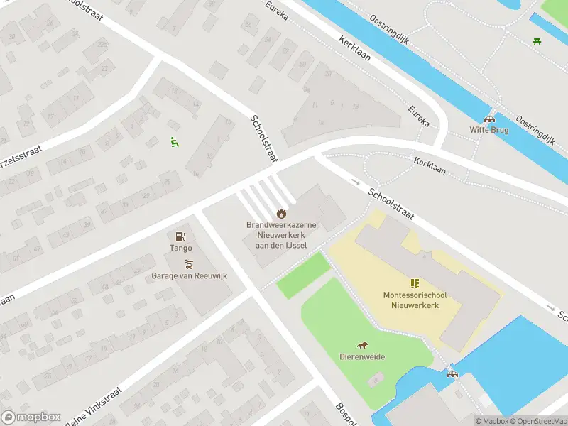Ambulance met gepaste spoed naar de Prins Alexanderlaan in Nieuwerkerk aan den IJssel