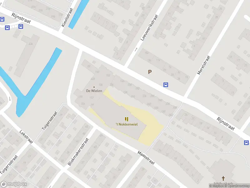 Ambulance met gepaste spoed naar de Rijnstraat in Alblasserdam