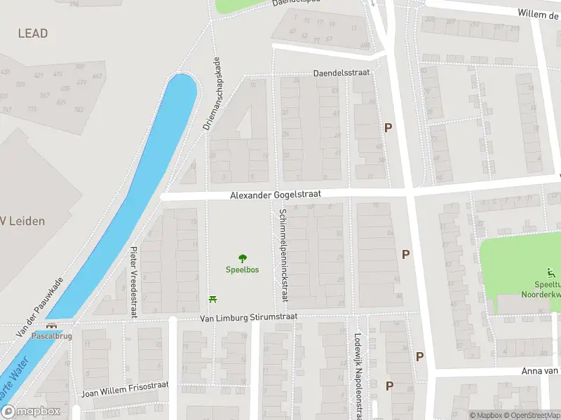 Ambulance met gepaste spoed naar de Schimmelpenninckstraat in Leiden