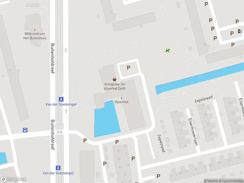 Ambulance met grote spoed naar de Zagwijnpad in Delft