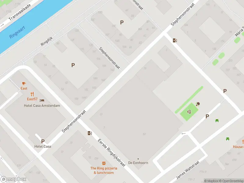 Ambulance met grote spoed naar de Rudolf Dieselstraat in Amsterdam