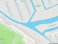 Ambulance met grote spoed naar de Wijkergouw in Amsterdam
