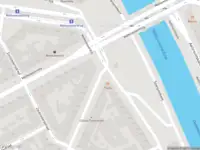 Ambulance met gepaste spoed naar de Mathenesserdijk in Rotterdam