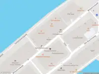 Ambulance met gepaste spoed naar de Wilhelminakade in Rotterdam
